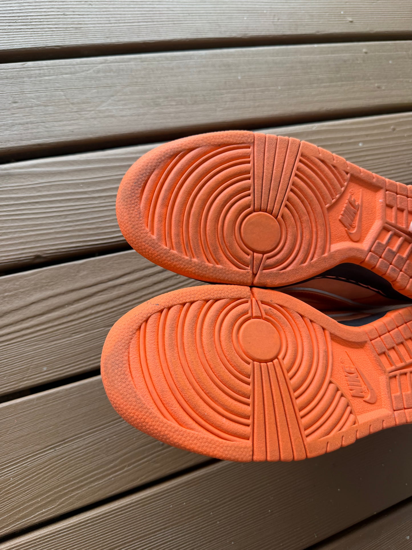 Size 7 - Concepts x Nike SB Dunk Low QS Orange Lobster