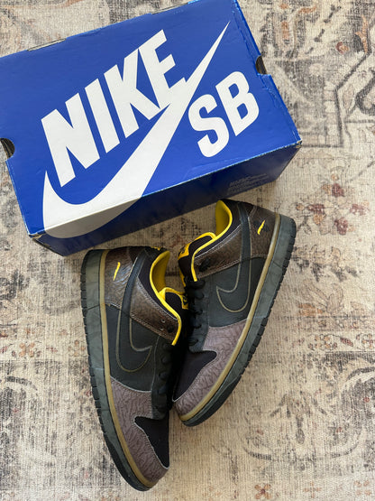 Size 10 - Nike Dunk Low Premium SB Yellow Curb