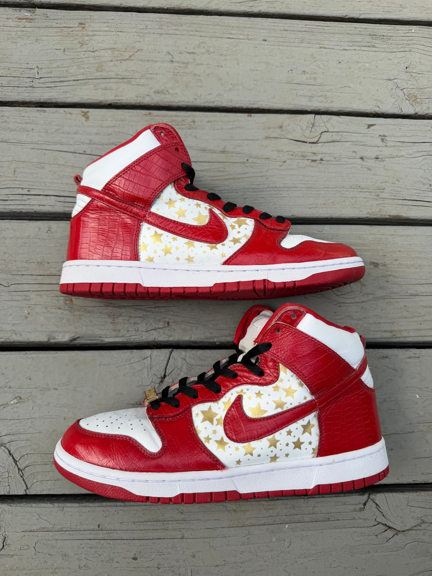 Size 10.5 - Supreme x Dunk High Pro SB Red Stars