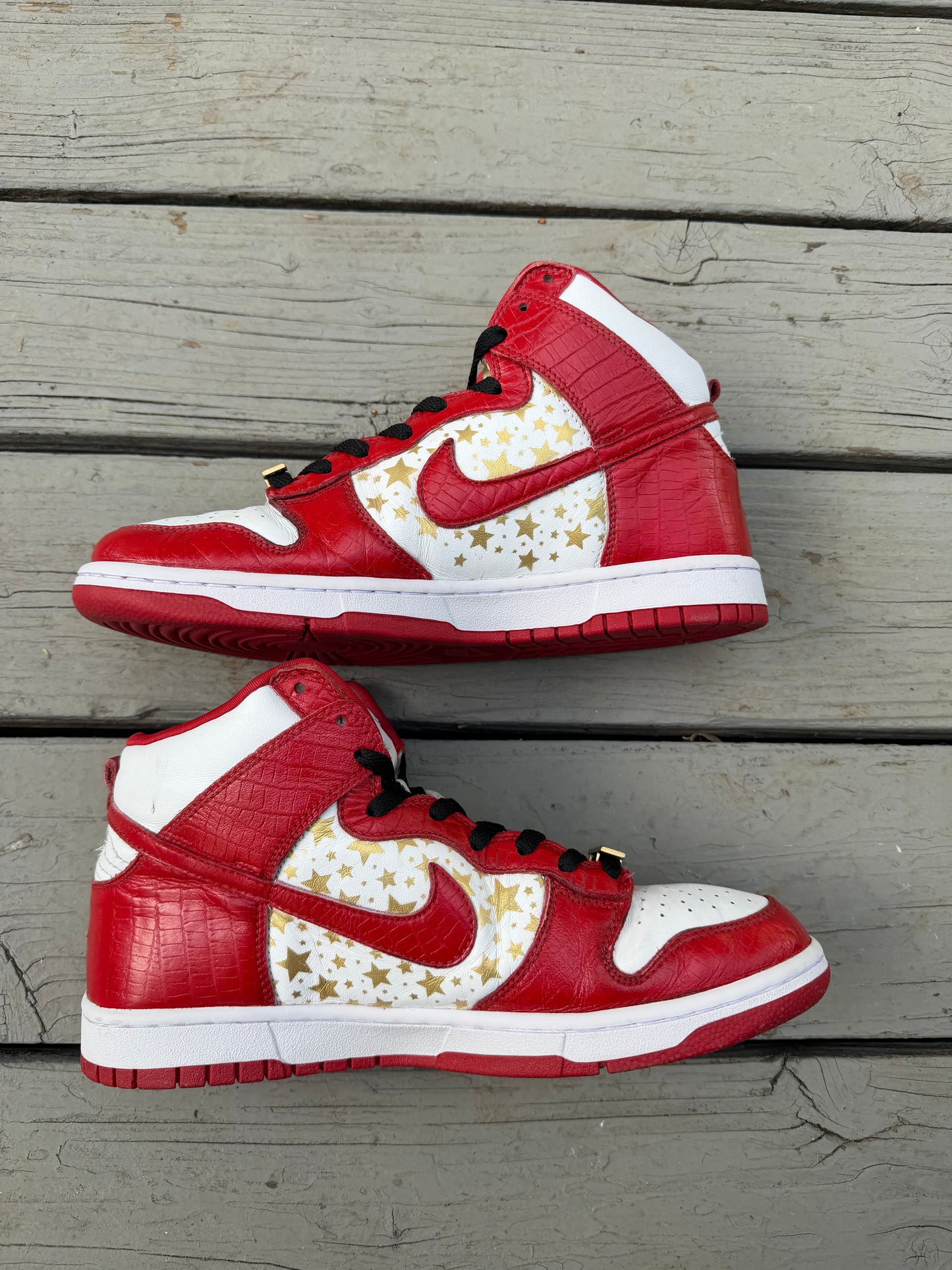 Size 10.5 - Supreme x Dunk High Pro SB Red Stars