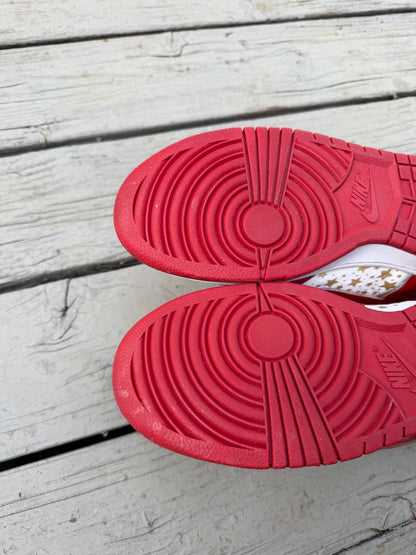 Size 10.5 - Supreme x Dunk High Pro SB Red Stars