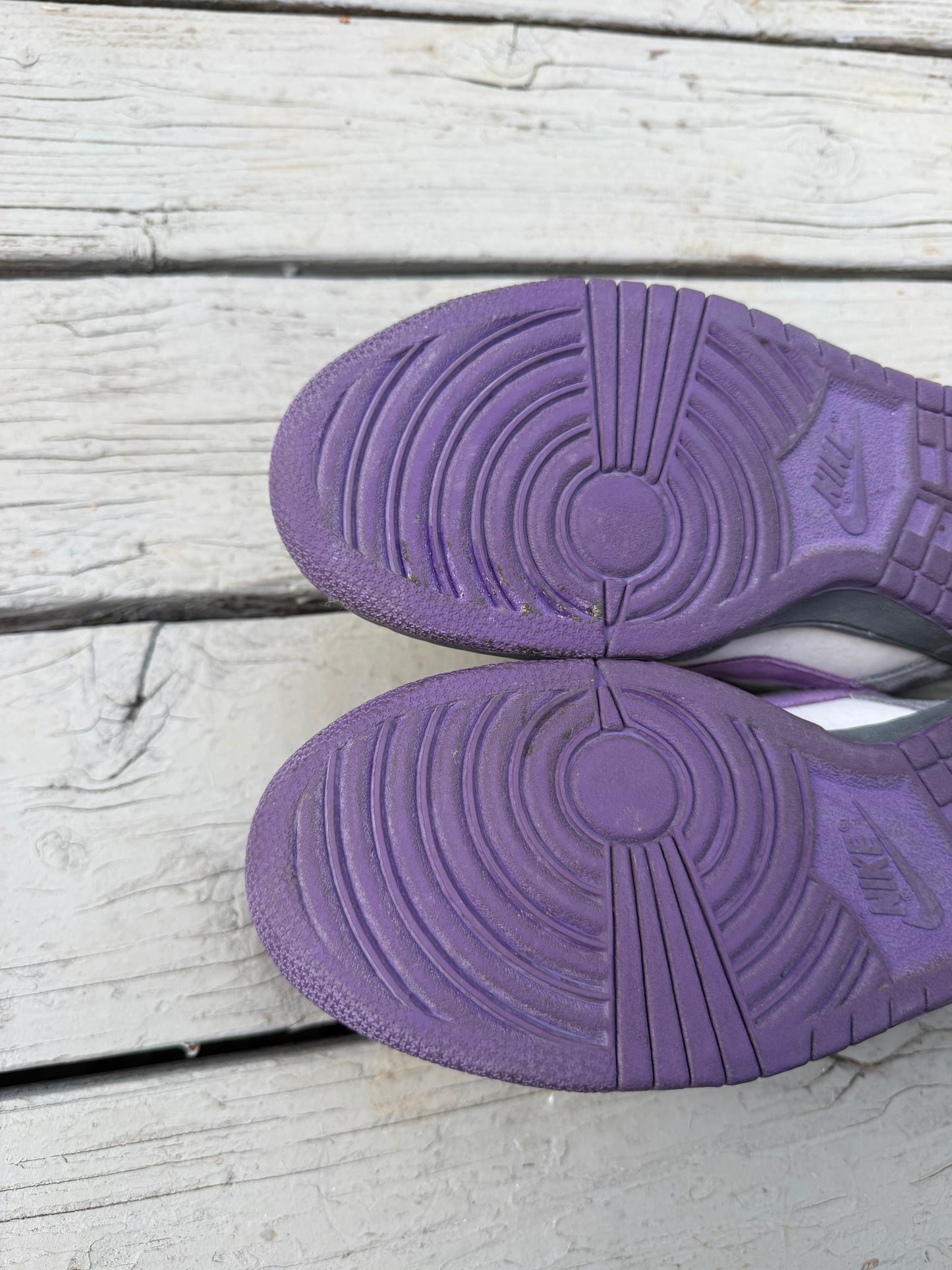 Size 9 - Nike Dunk Low Pro SB Purple Pigeon