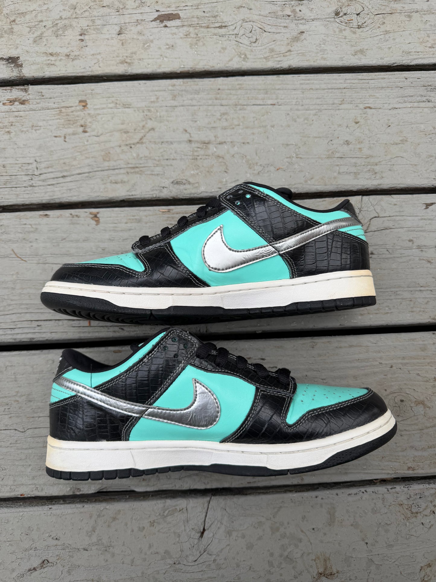 Size 9 - Nike SB Dunk Low Pro x Diamond Supply Co. Tiffany