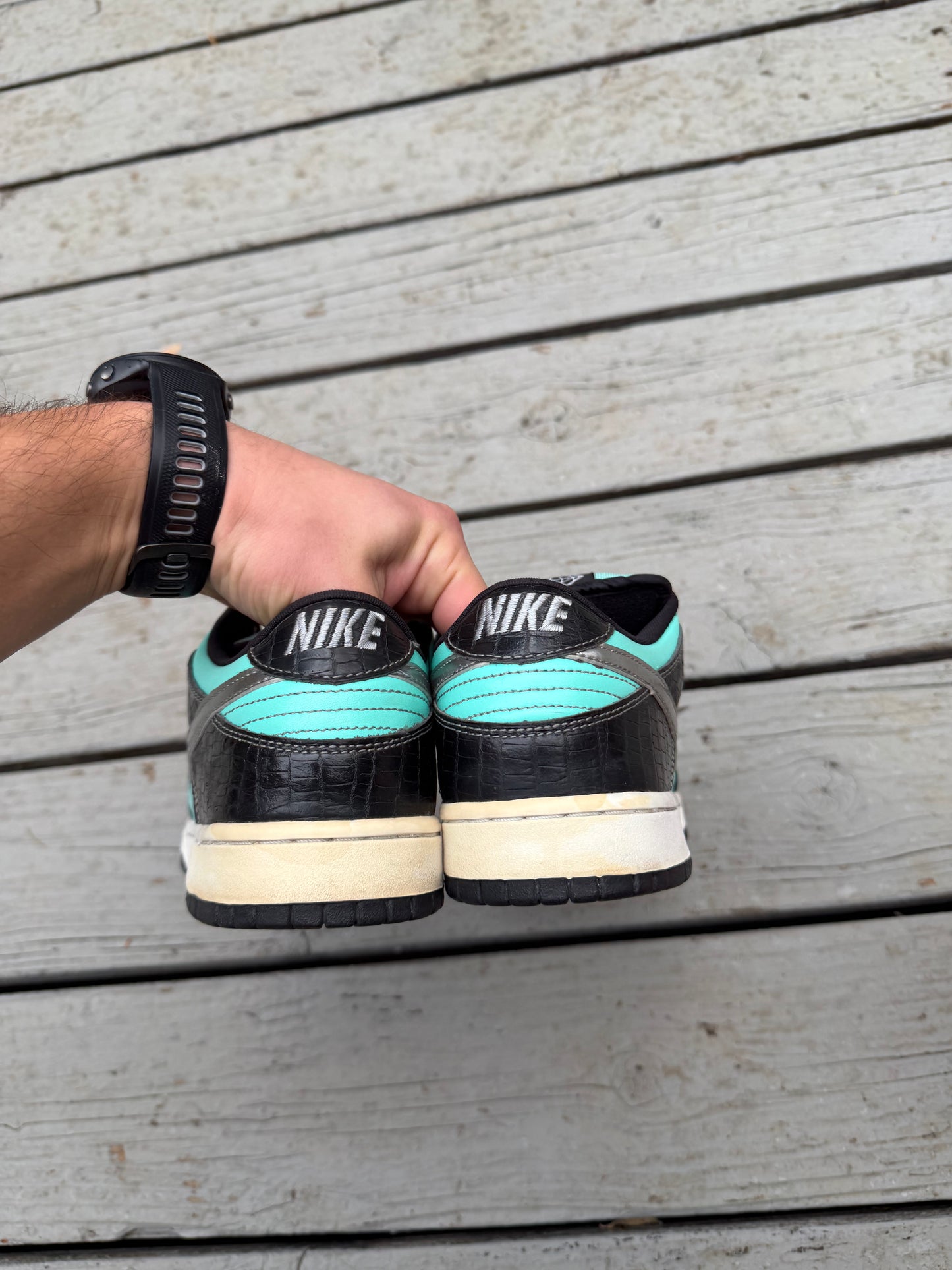 Size 9 - Nike SB Dunk Low Pro x Diamond Supply Co. Tiffany