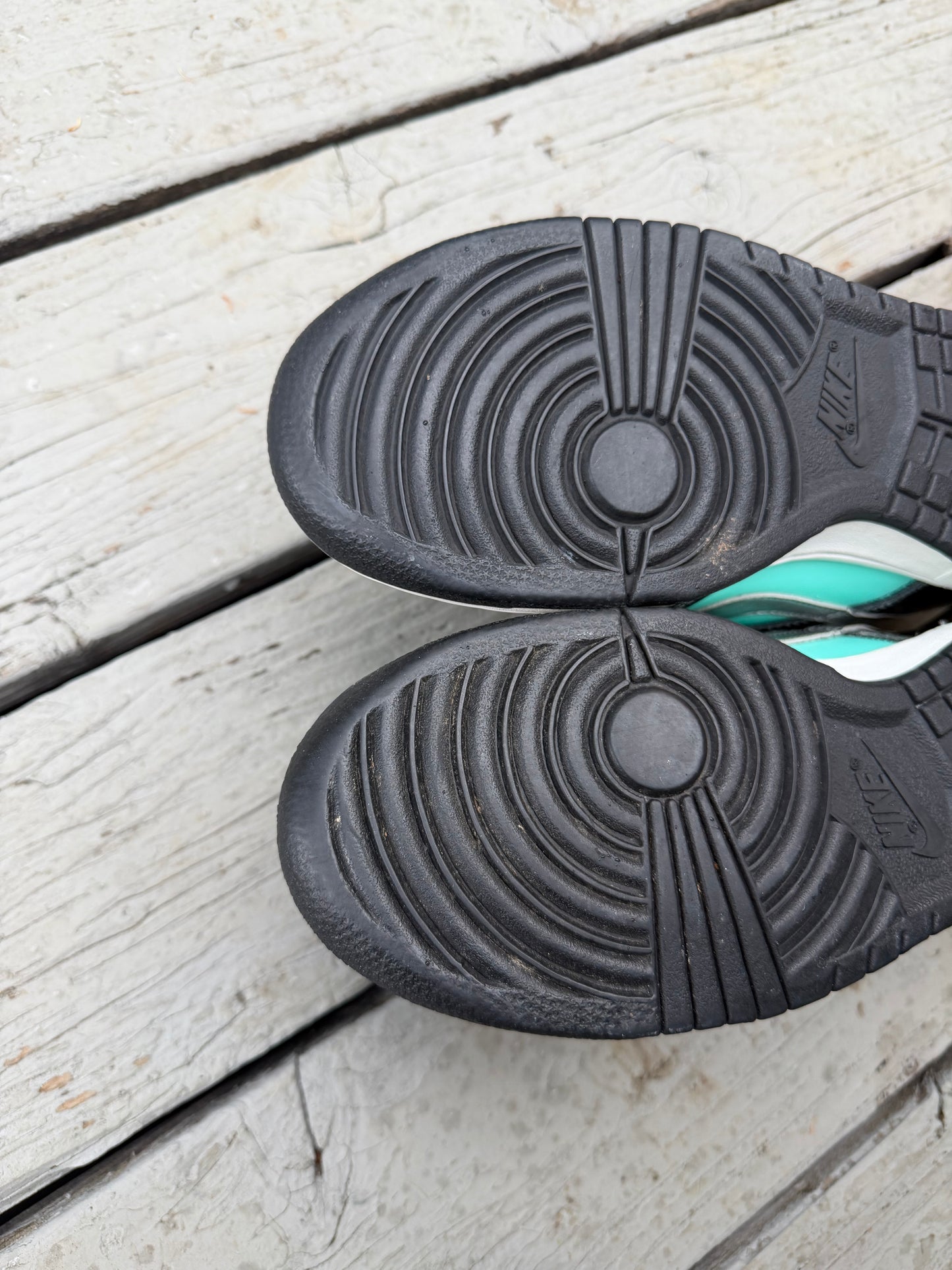 Size 9 - Nike SB Dunk Low Pro x Diamond Supply Co. Tiffany