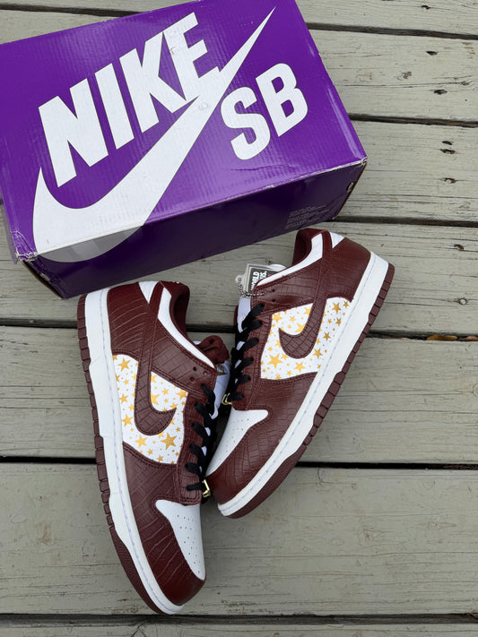 Size 11 - Supreme x Nike Dunk Low OG SB QS Barkroot Brown