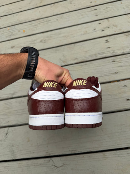 Size 11 - Supreme x Nike Dunk Low OG SB QS Barkroot Brown