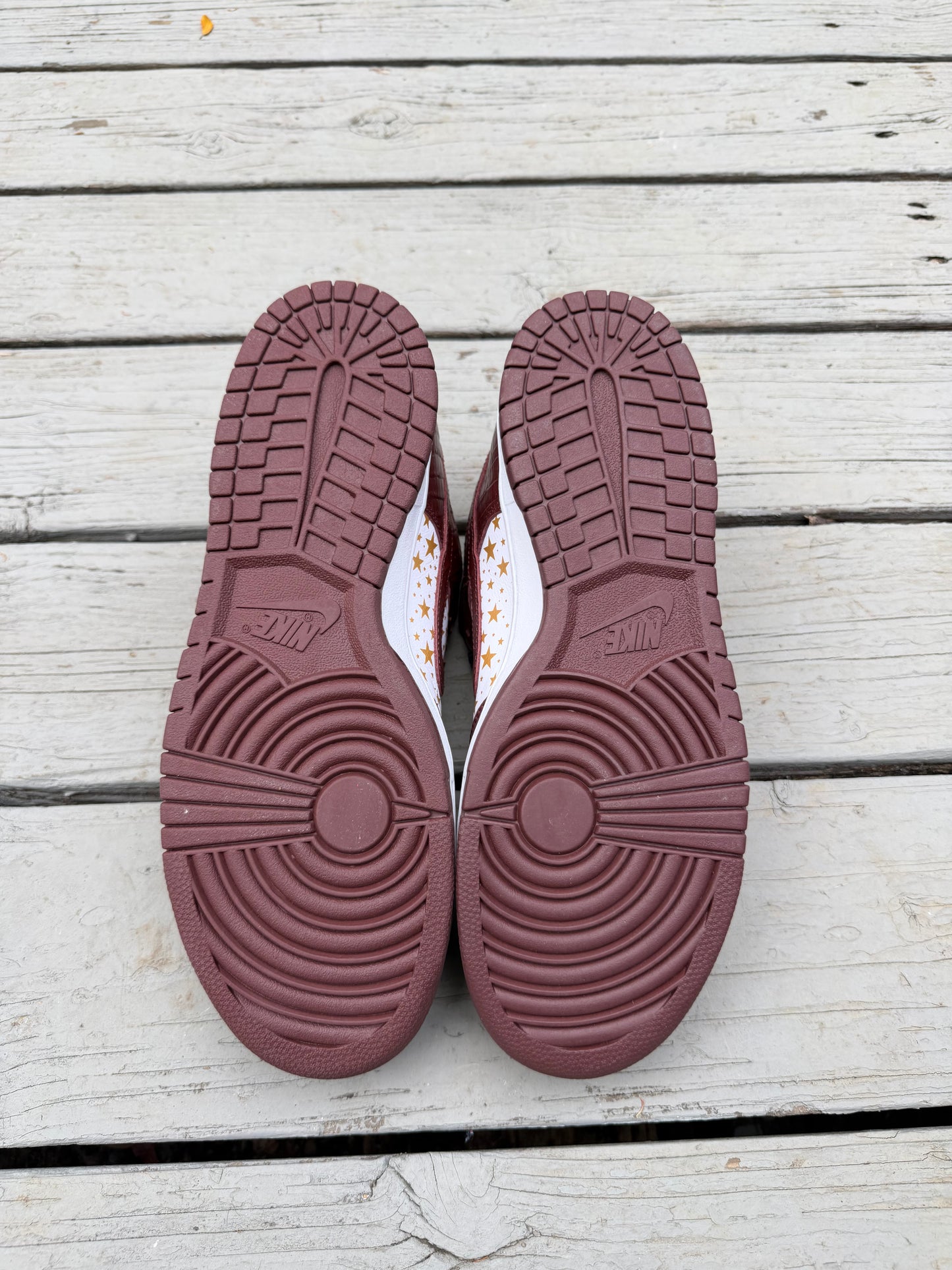 Size 11 - Supreme x Nike Dunk Low OG SB QS Barkroot Brown