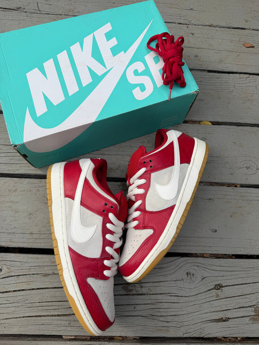 Size 10.5 - Nike Dunk Low Pro SB Valentine’s Day