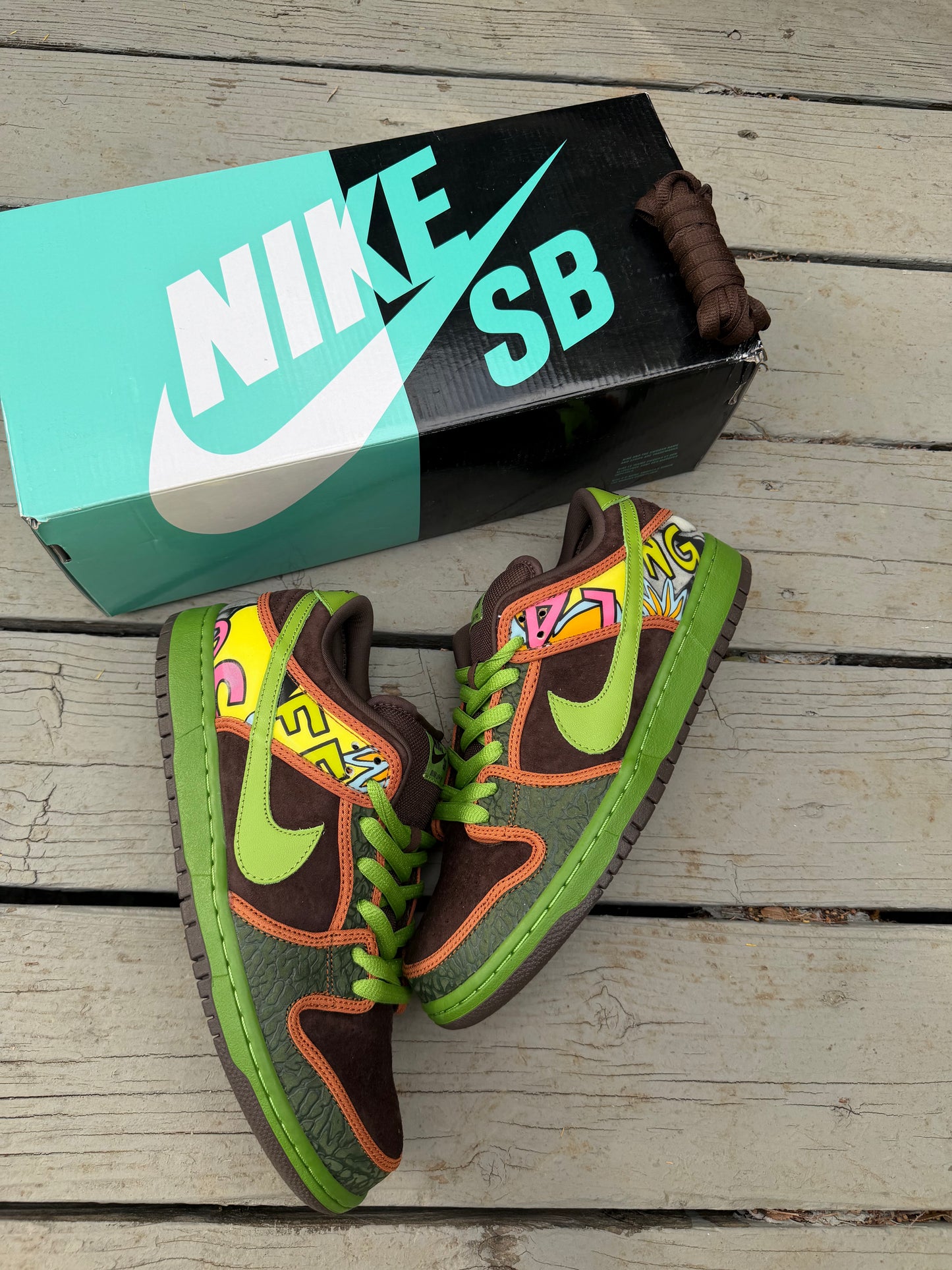 Size 9 - Nike Dunk Low Premium SB De La Soul