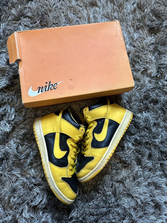 Size 8 - 2008 Vintage Nike Dunk High Goldenrod