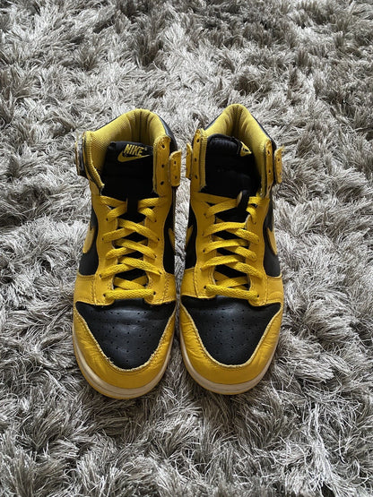 Size 8 - 2008 Vintage Nike Dunk High Goldenrod