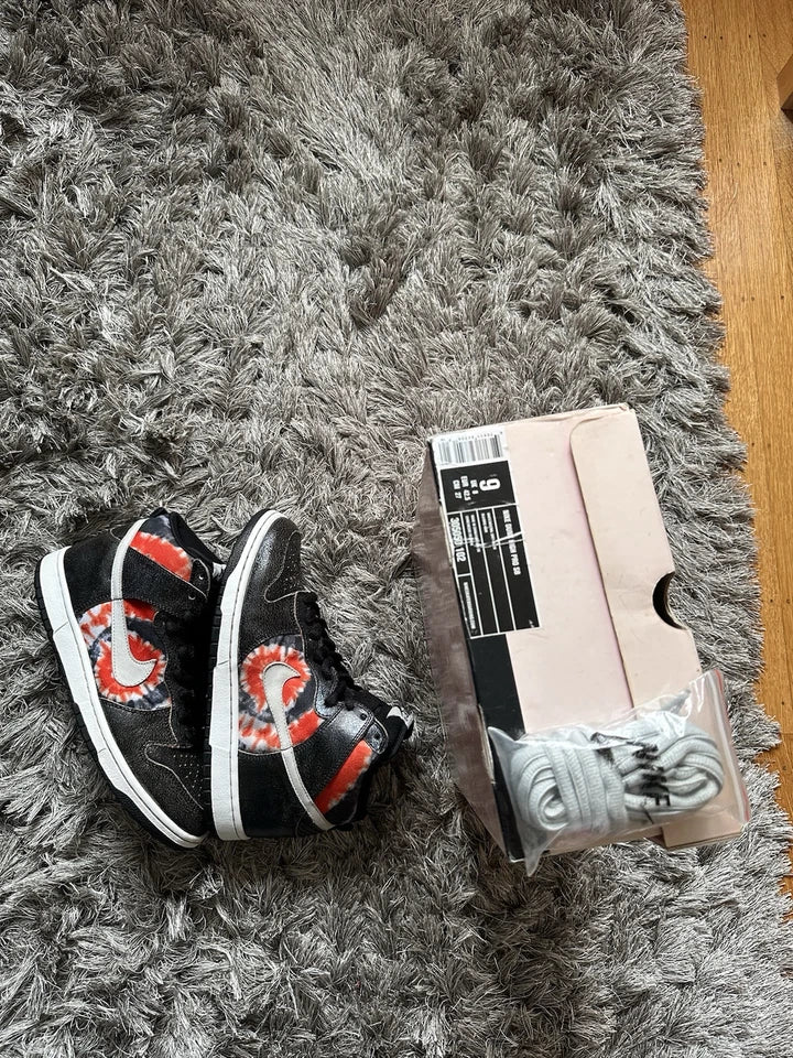 Size 9 - Nike Dunk High Pro SB HUF
